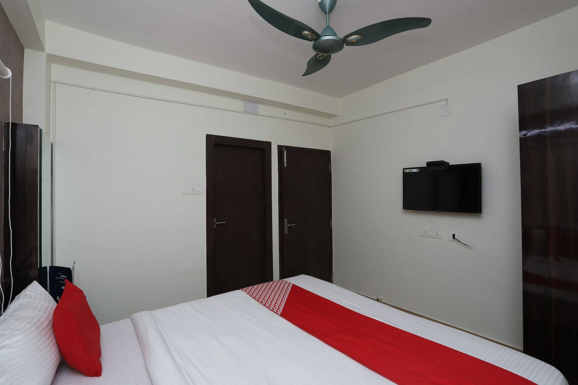 Oyo 18627 Hotel Mithila Salem Exteriér fotografie